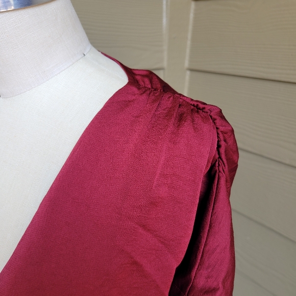 Express Sexy Blouse - Picture 6 of 9